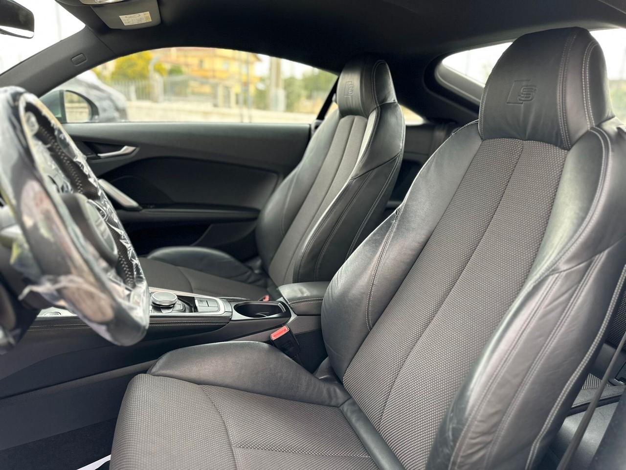 Audi TT Coupé 2.0 TDI ultra S line