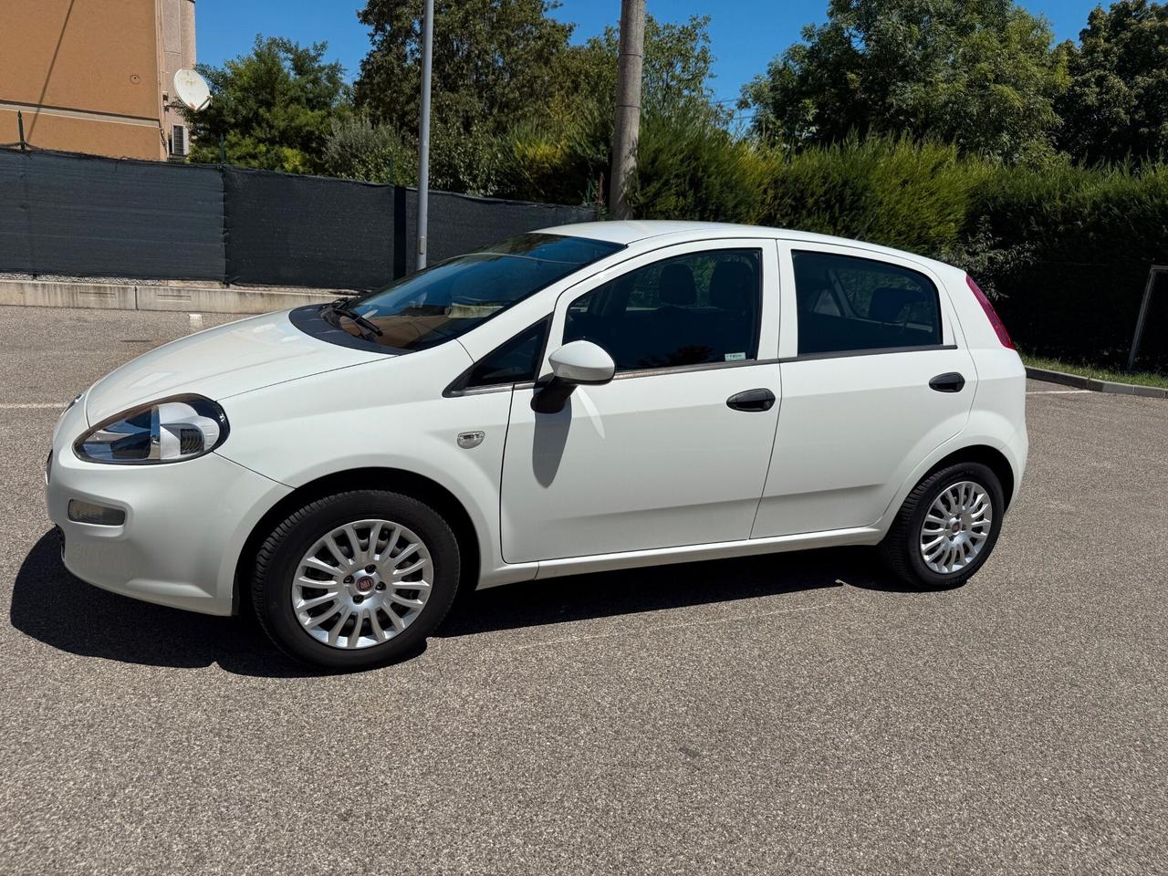 Fiat Punto 1.4 Gpl - NEOPATENTATI - 12 MESI DI GARANZIA -
