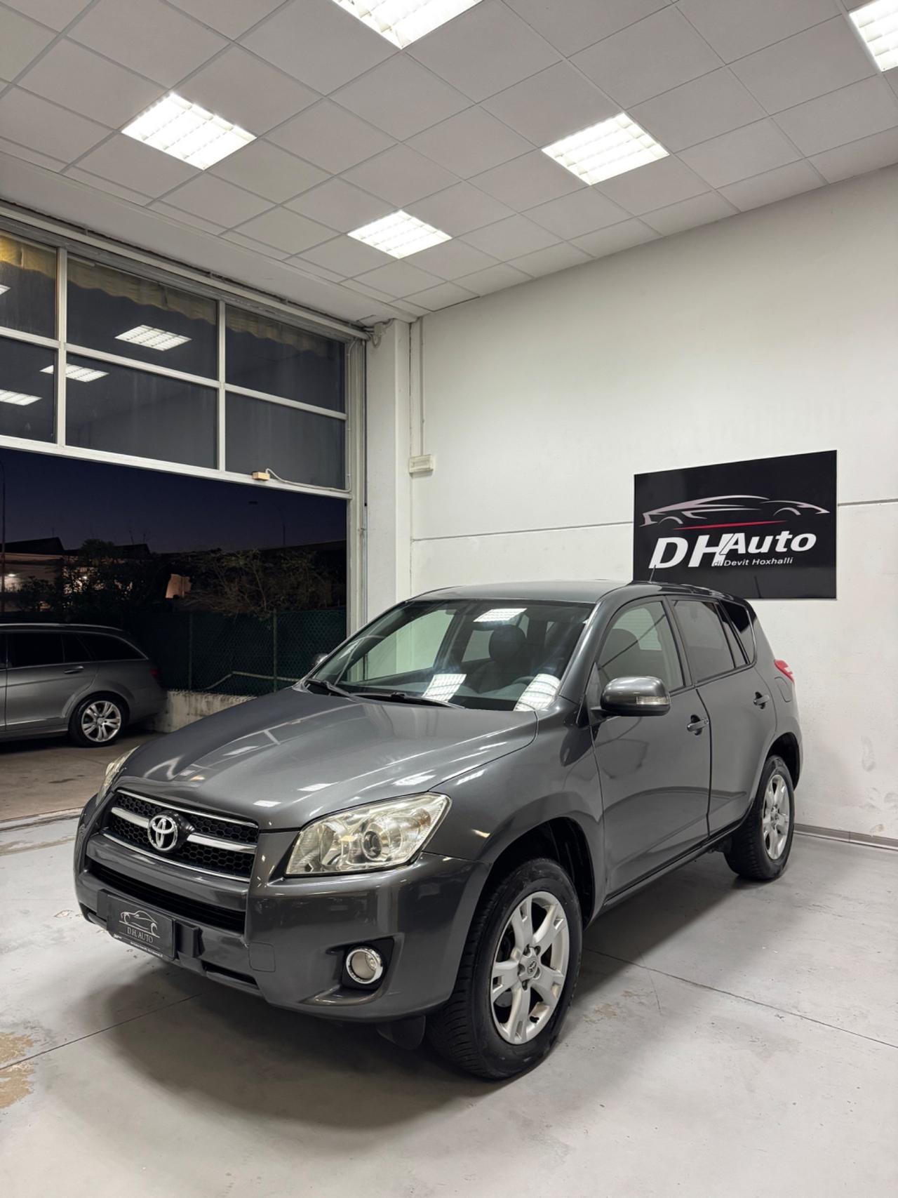 Toyota RAV 4 RAV4 2.2 D-4D 150 CV DPF Exclusive