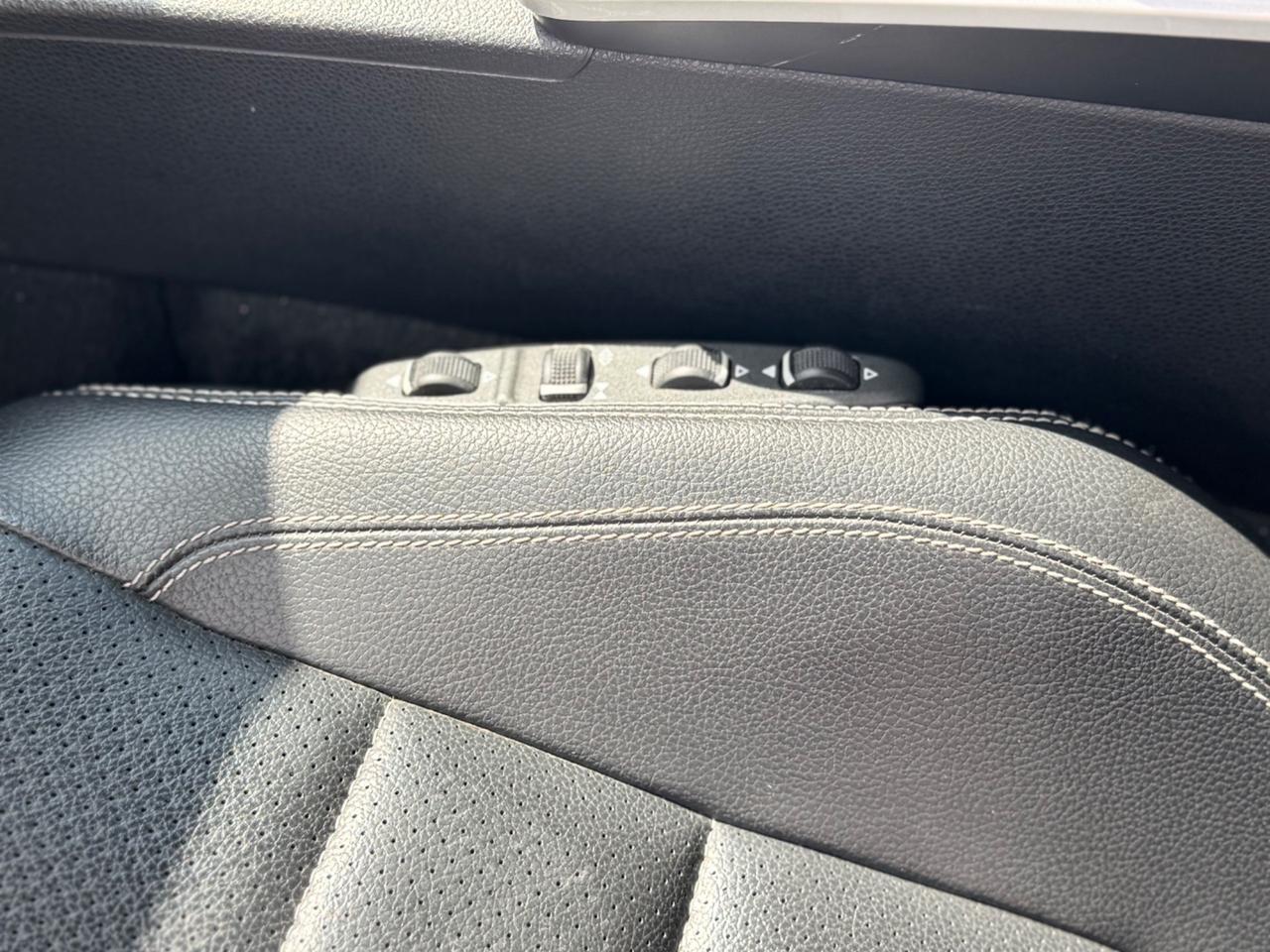 MERCEDES CLASSE E 250D 204 CV AMG FULL MANUALE