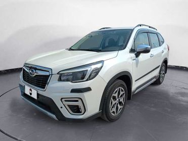 SUBARU Forester 2.0i e-boxer 4dventure lineartron