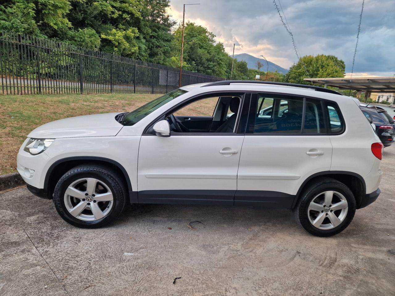 Volkswagen Tiguan 2.0 TDI DPF 4MOTION "159.000 km*