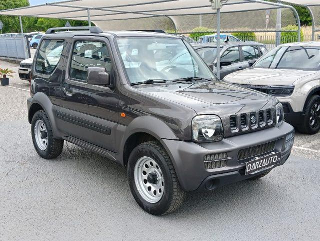SUZUKI Jimny 1.3i 16V cat 4WD JLX