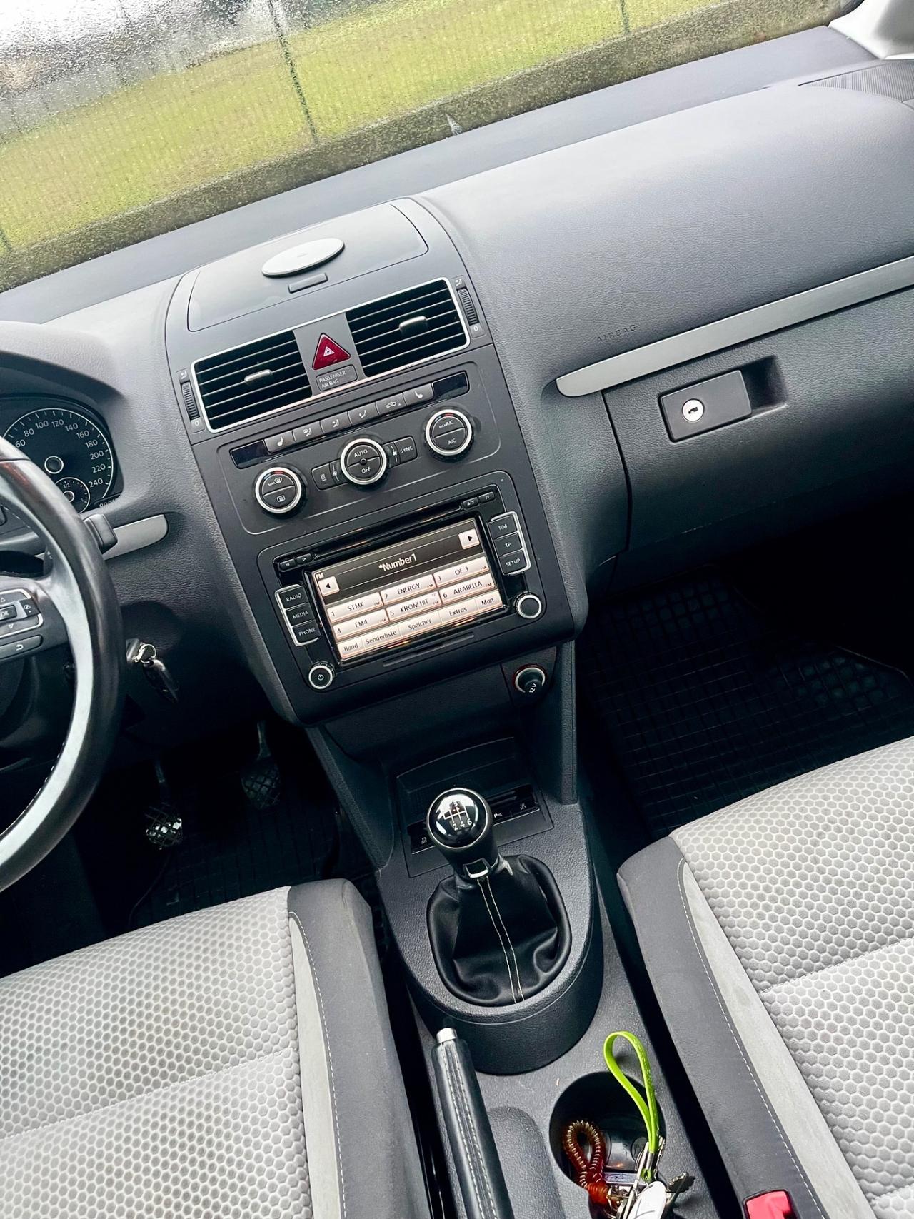 Volkswagen Touran 2.0 TDI 140 CV Highline