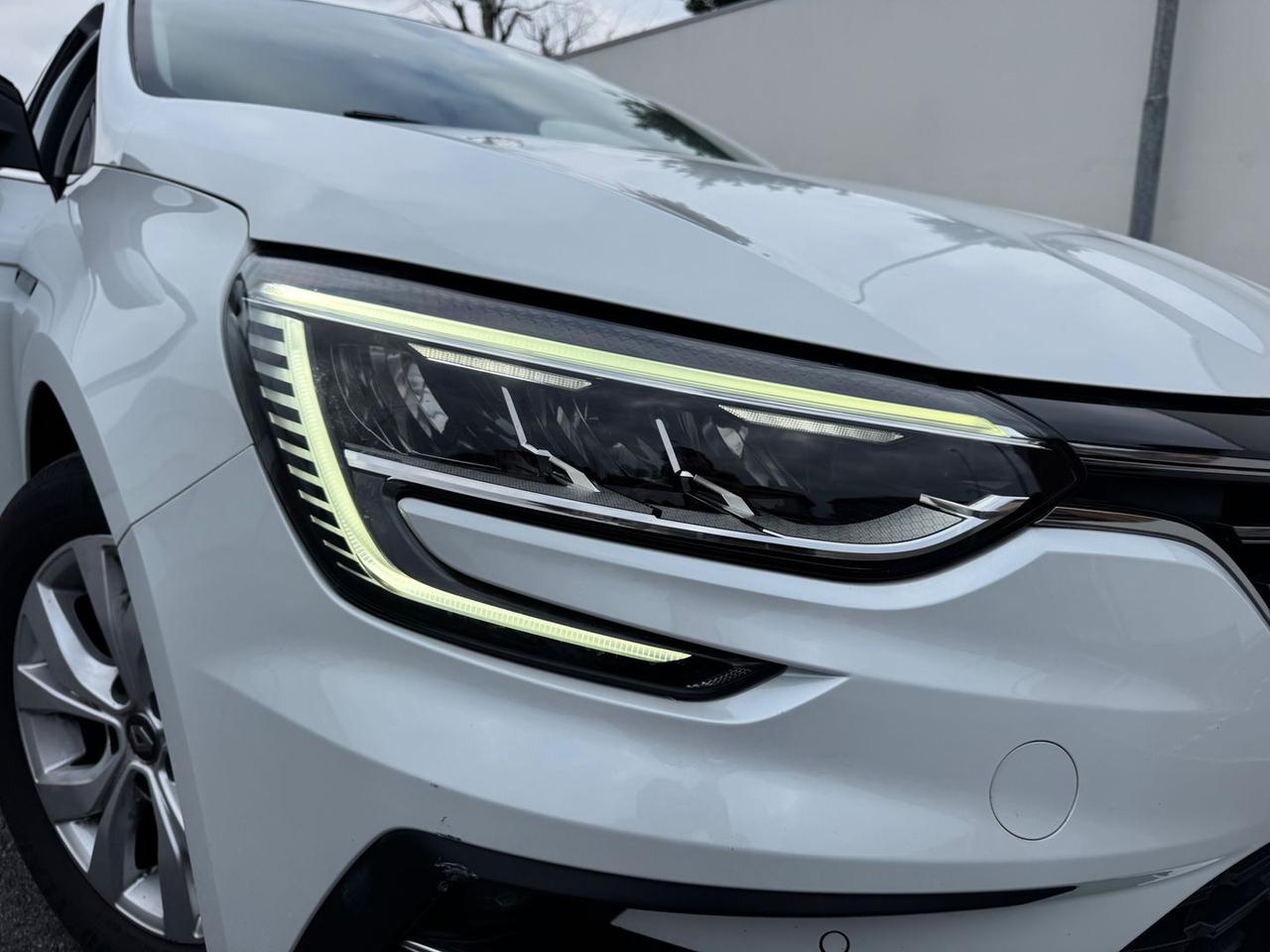 Renault Megane Business 1.3 Tce 140Cv #9072