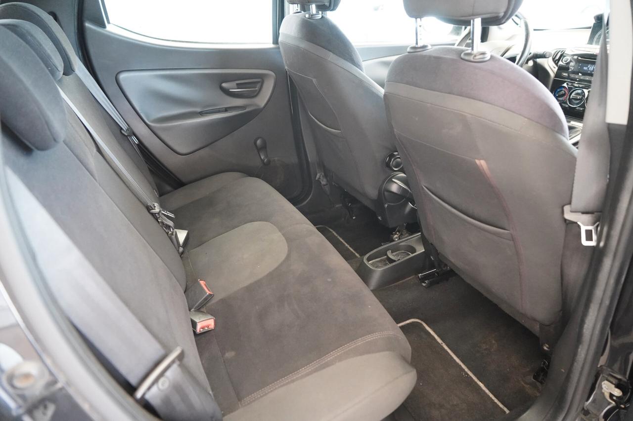 Lancia Ypsilon 1.2 69 CV Silver
