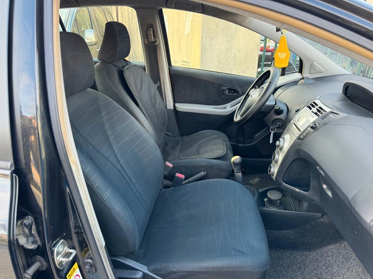 Toyota Yaris 1000 5 porte