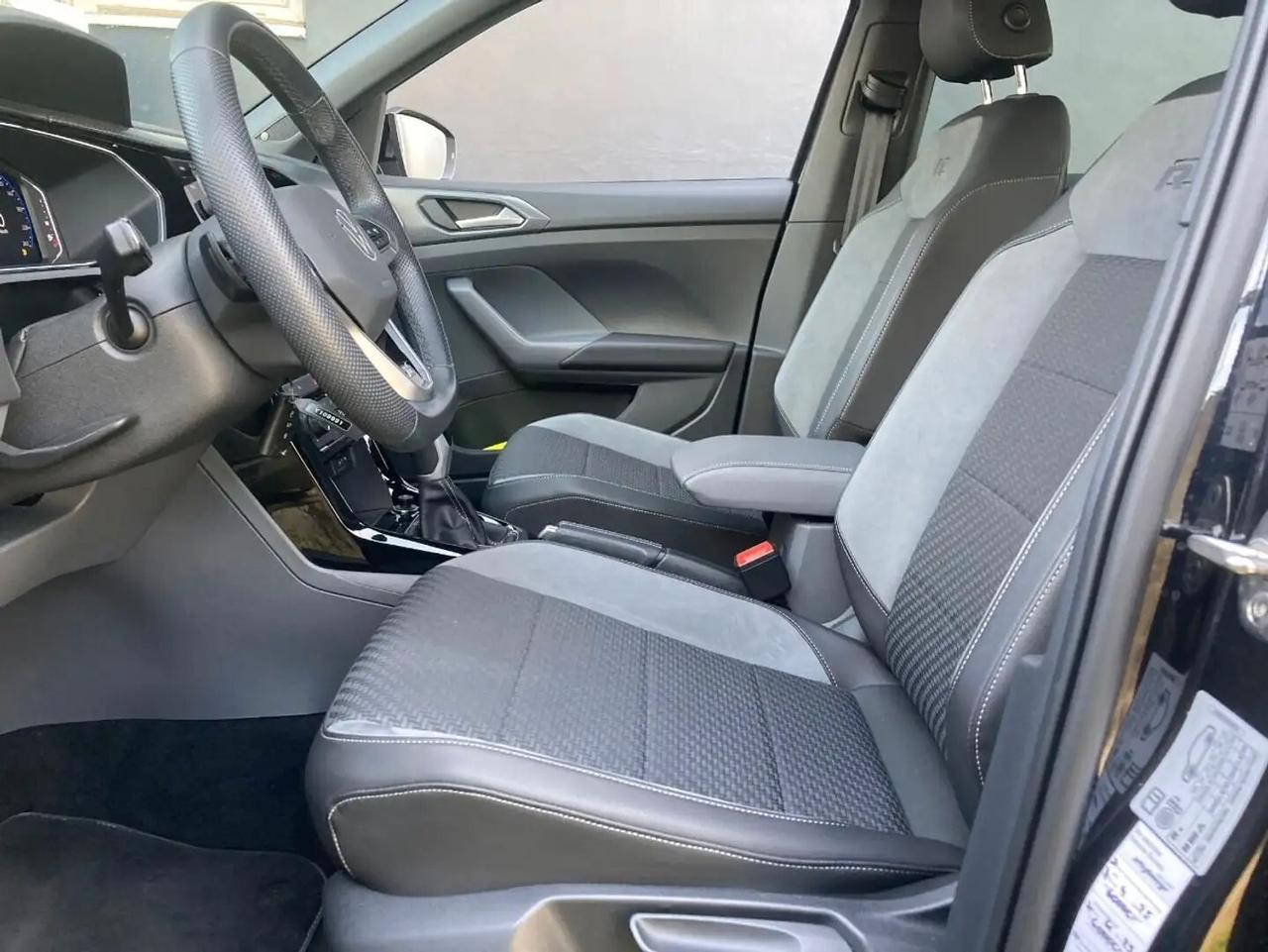 Volkswagen T-Cross 1.5 TSI DSG - R LINE PLUS