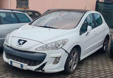 Peugeot 308 1.6 HDi 110CV 5p. Féline