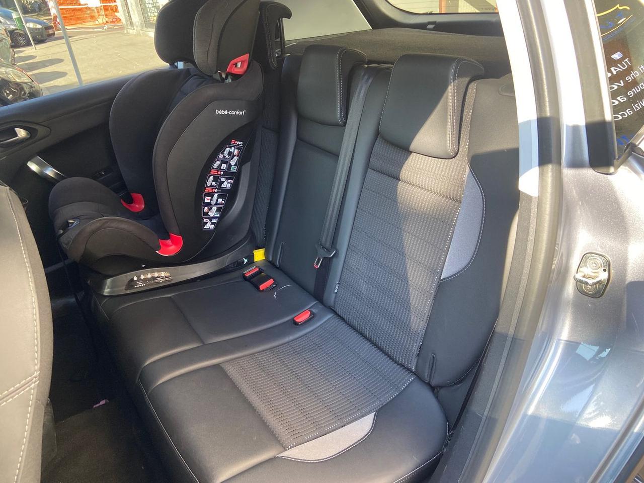 Peugeot 2008 Allure 1.5 Blue HDI 100 #11323
