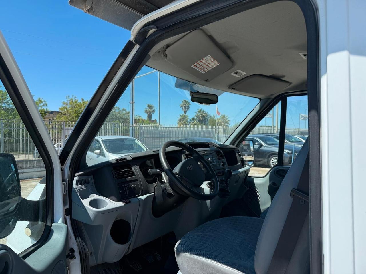 FORD TRANSIT 350M 2.4 TDCI / 140 PM-RG CABINATO