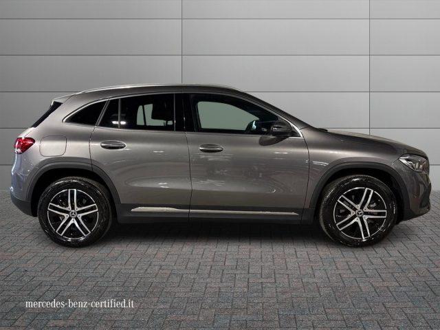 MERCEDES-BENZ GLA 250 e hybrid EQ Sport Plus