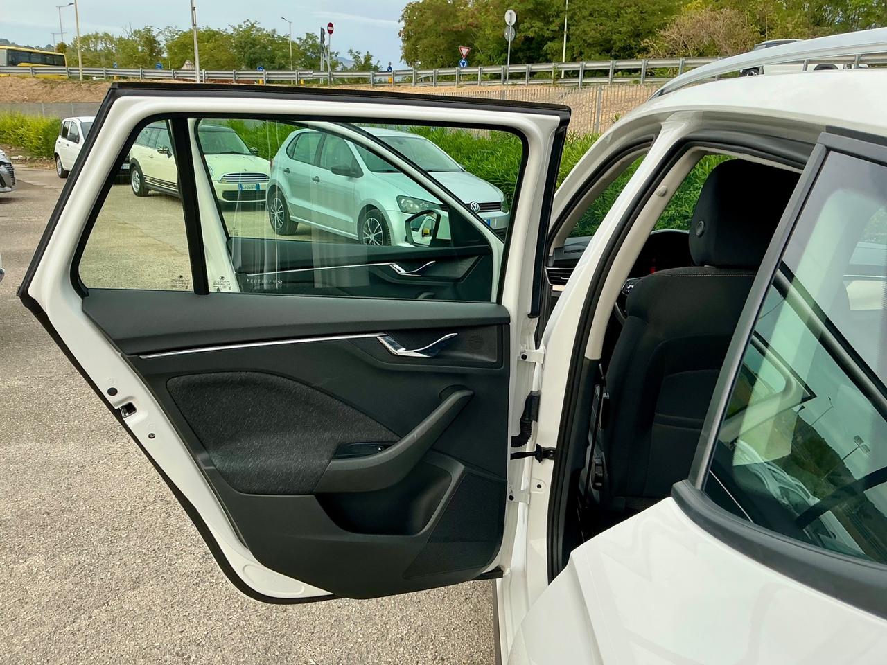 Skoda Kamiq 1.0 TSI 110 CV DSG Style Cambio Automatico