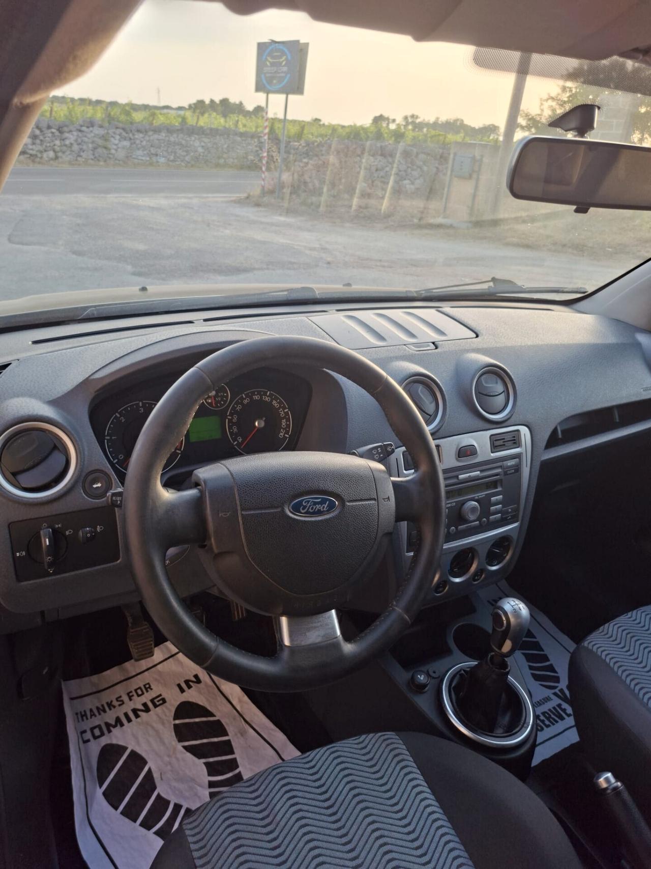 Ford Fusion TITANIUM 1.4 TDCi 5p.