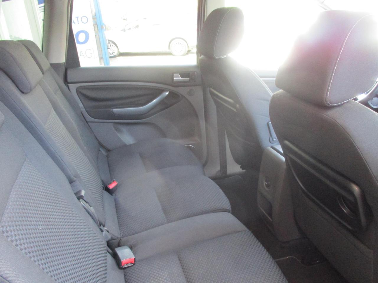 FORD C-Max 1.6 tdci Titanium Pack