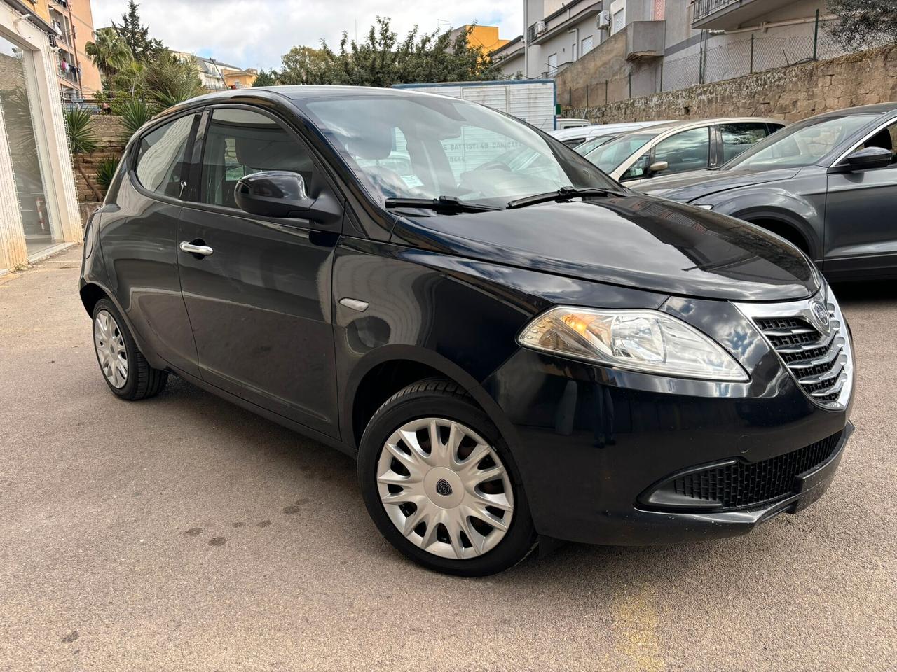 Lancia Ypsilon 1.2 69 CV Unyca