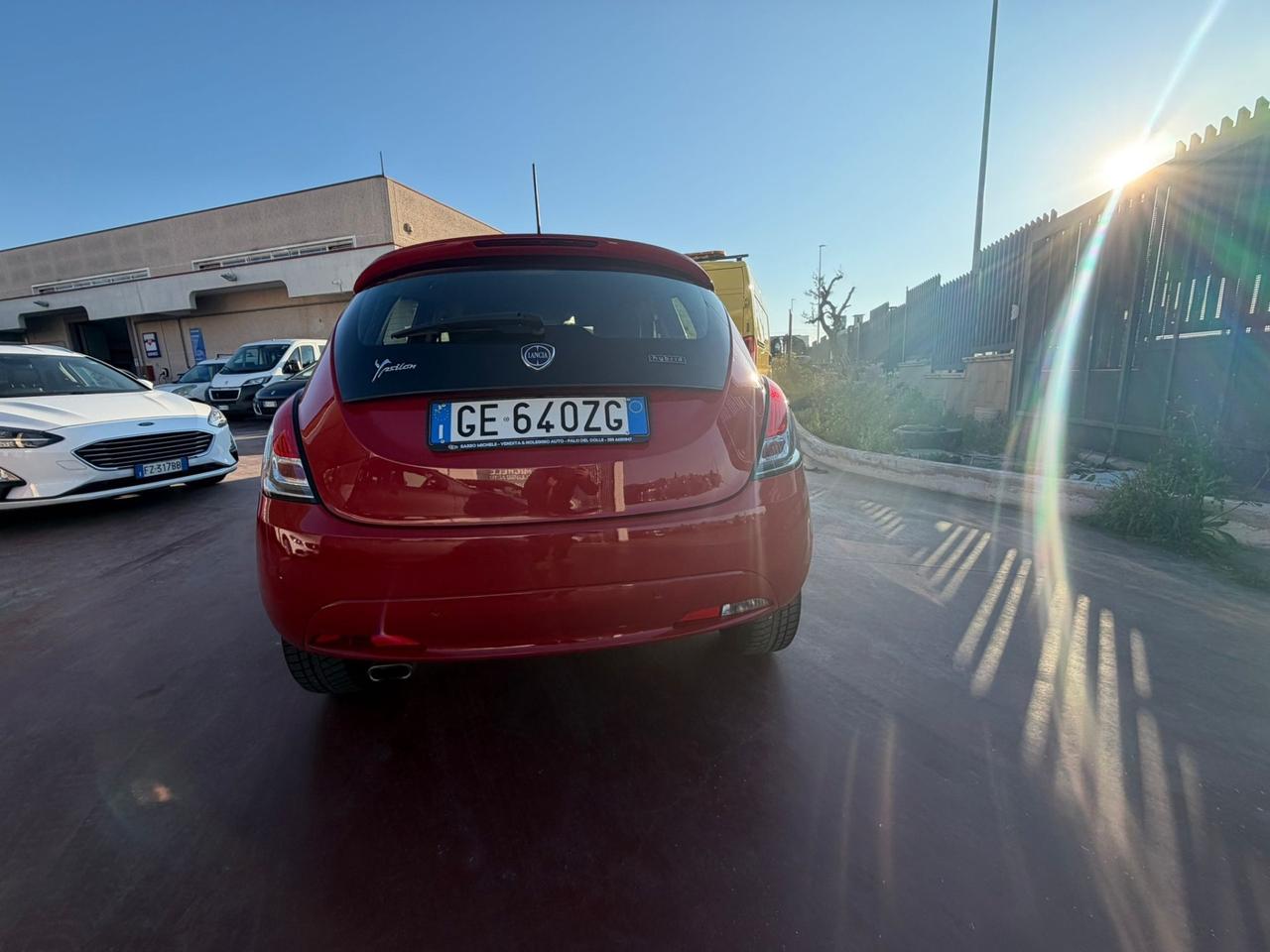 Lancia Ypsilon 1.0 FireFly 5 porte S&S Hybrid Ecochic Gold