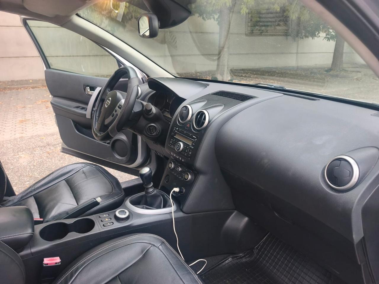 Nissan Qashqai 4×4--2008---2.0 Diesel