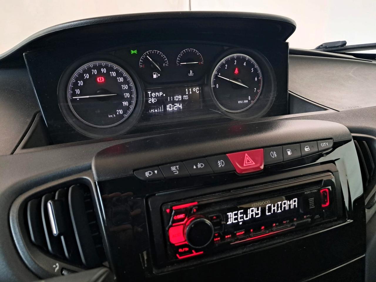 Lancia Ypsilon 1.2 69 CV 5 porte GPL Ecochic Silver