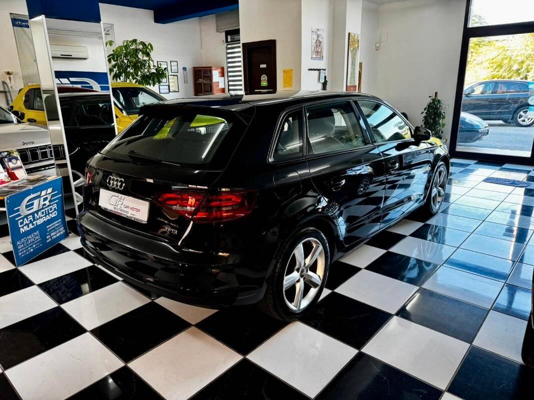 Audi A3 1.8 tfsi Attraction s-tronic E6