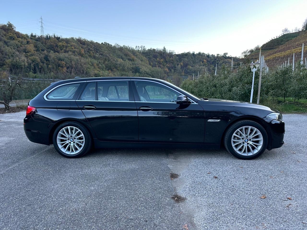 Bmw 525 525d xDrive Touring Luxury