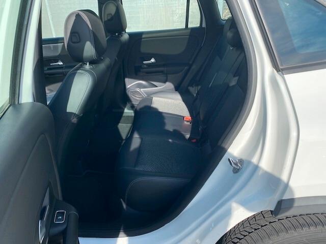 Mercedes GLA 180 d Automatic Business Extra 2000 116 Cv 2021 LED/Tetto