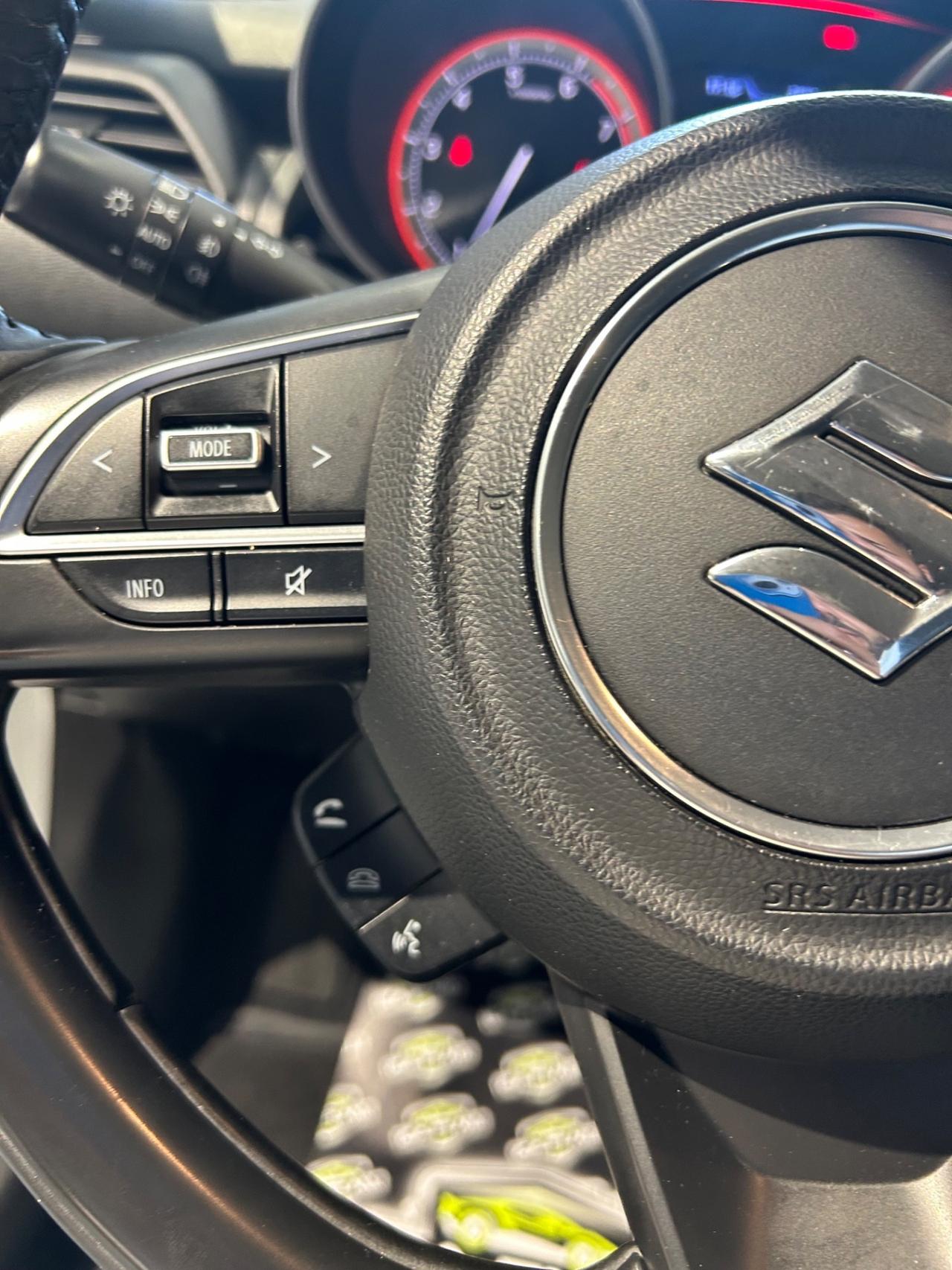 Suzuki Swift 1.2 Hybrid 4WD AllGrip Top