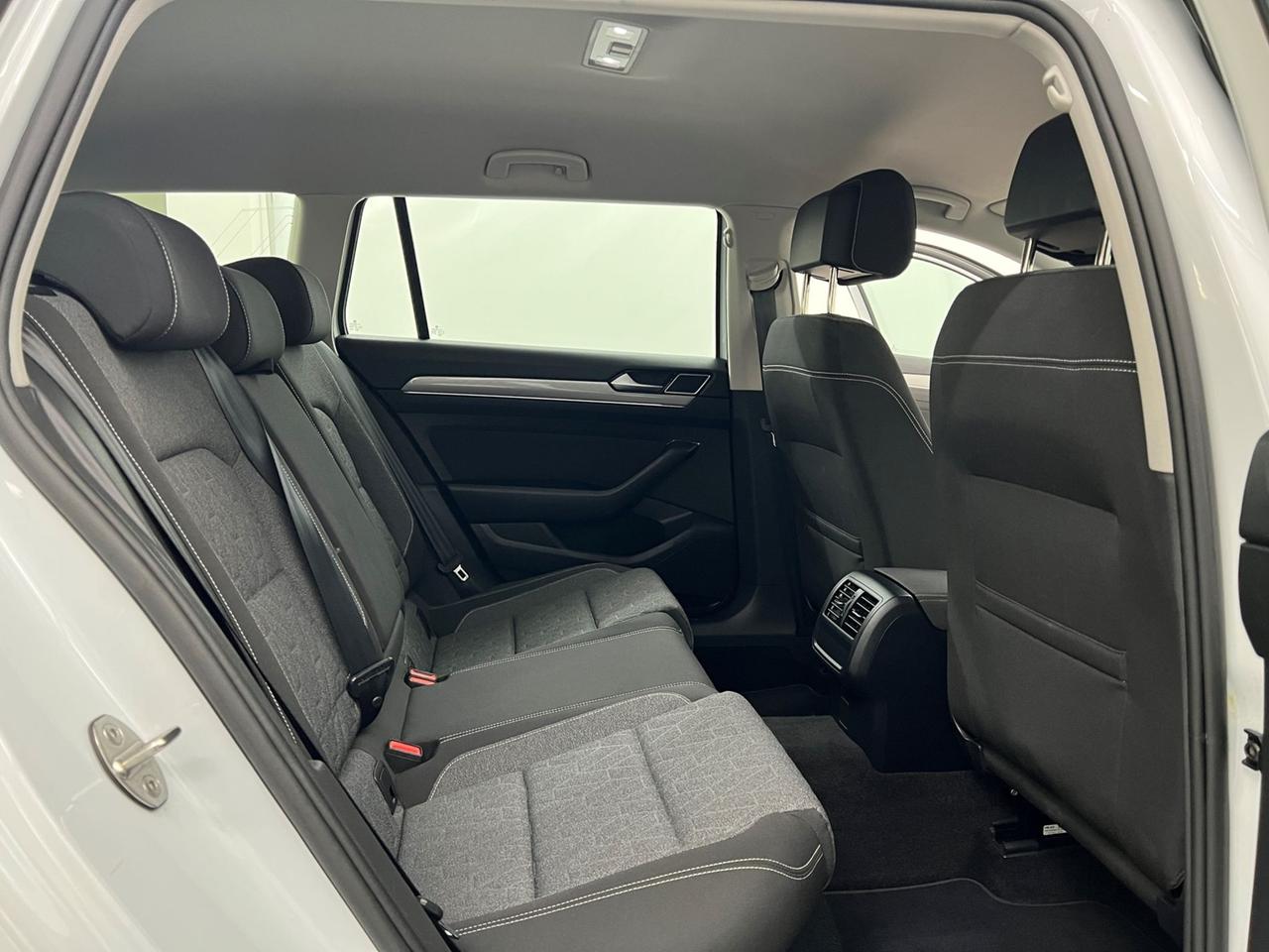 VOLKSWAGEN Passat VIII 2019 Variant Passat Variant 2.0 tdi Business 150cv dsg