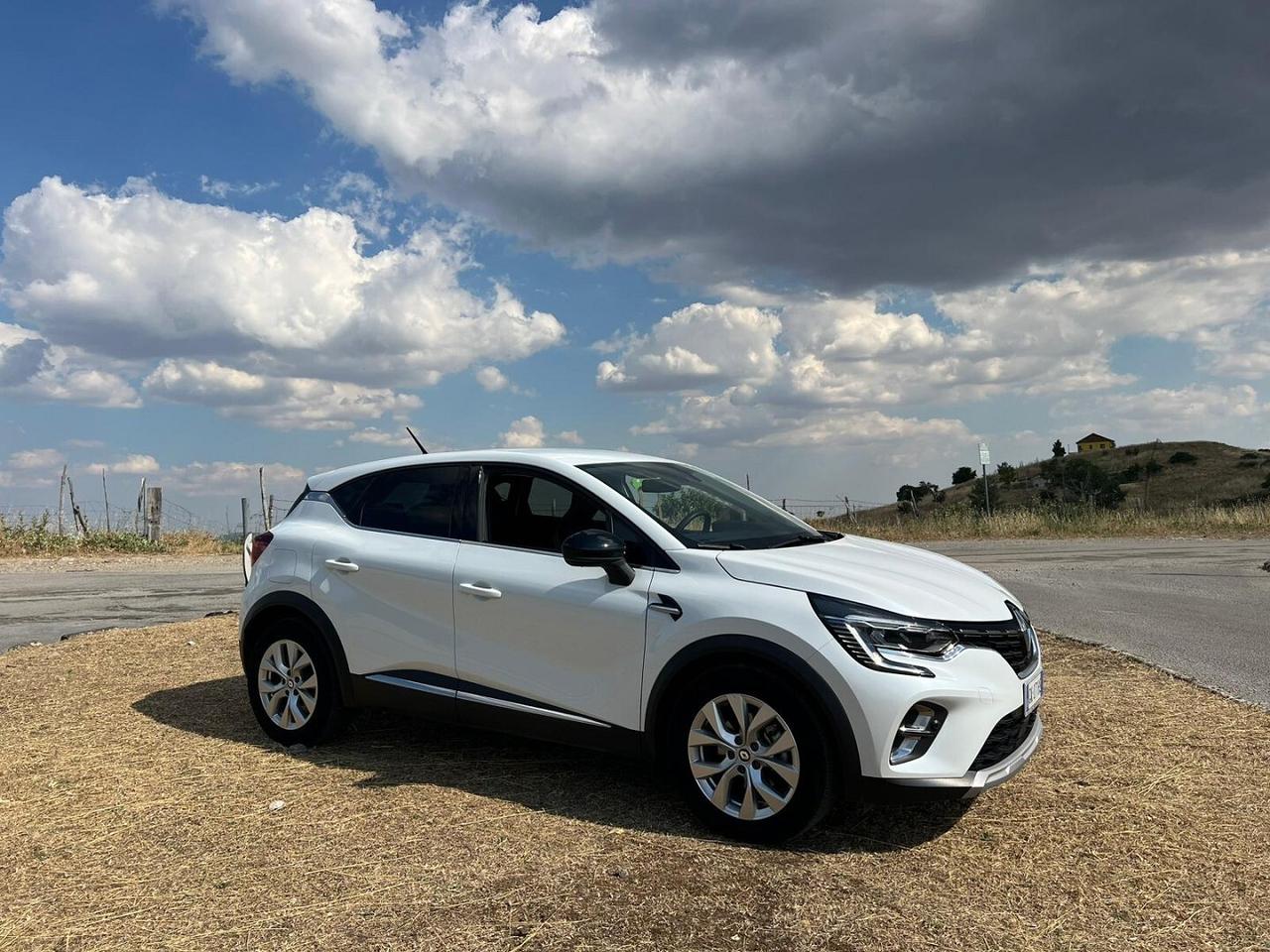 Renault Captur Full Hybrid Intens 1.6 145