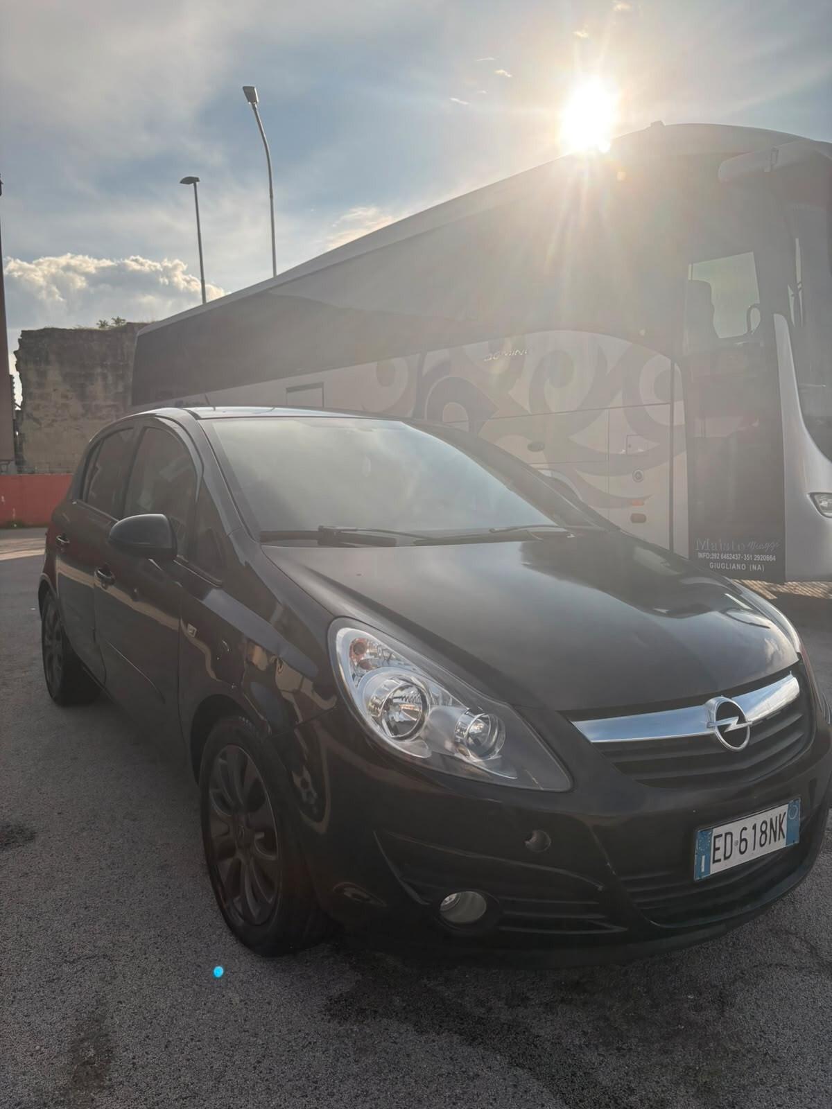 Opel Corsa 1.2 80CV 5 porte GPL-TECH Edition