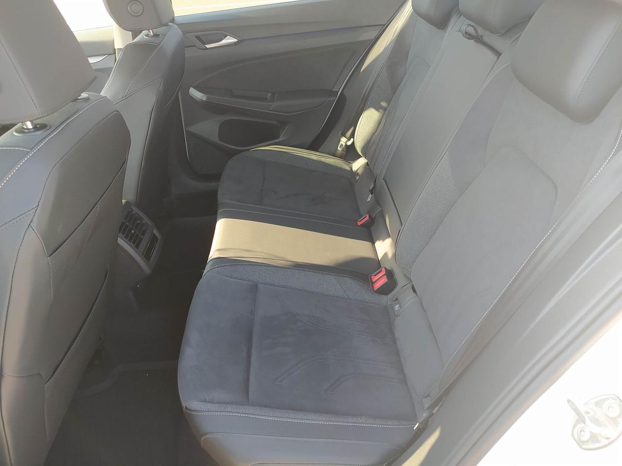 Volkswagen Golf Style 1.5 eHybrid PHEV 204C #12024