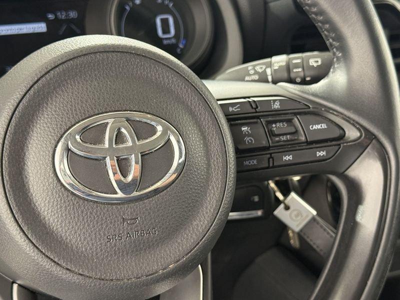 Toyota Yaris Hybrid Active MY22