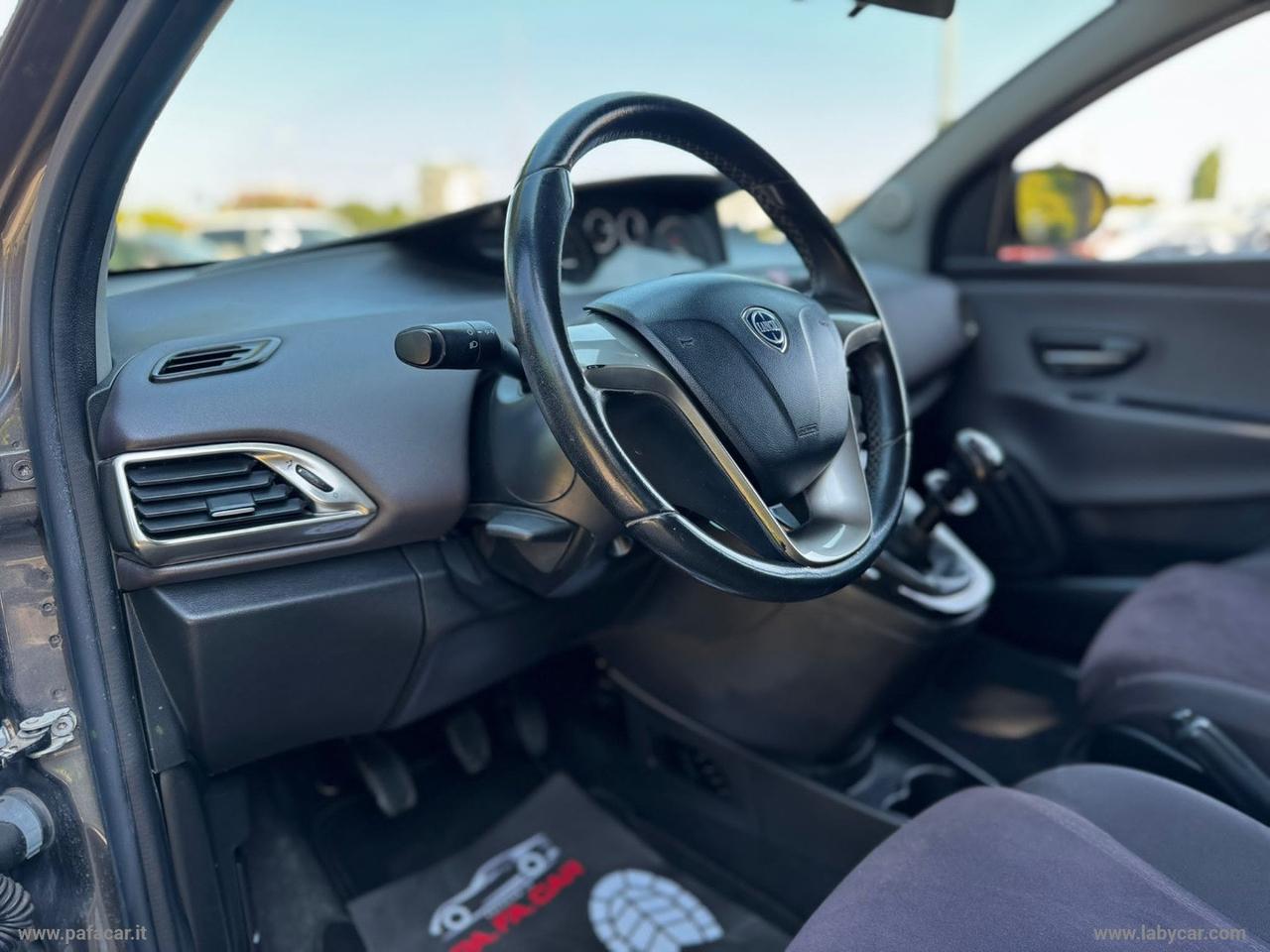 LANCIA Ypsilon 0.9 T.Air 85CV 5p. Met.Ec. Gold