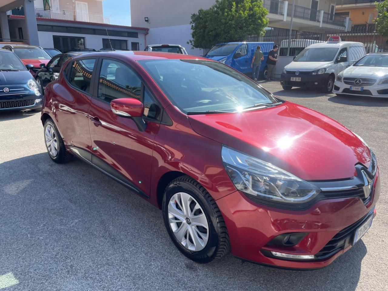 Renault Clio dCi 8V 90 CV 5 porte Moschino Life