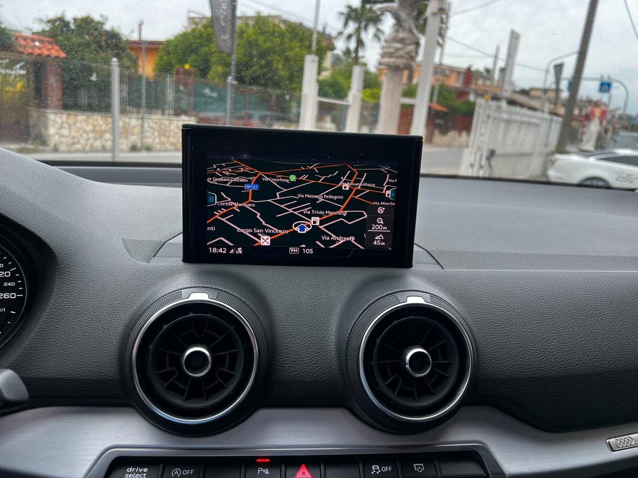 Audi Q2 30 TDI -2019- NAVI- LED