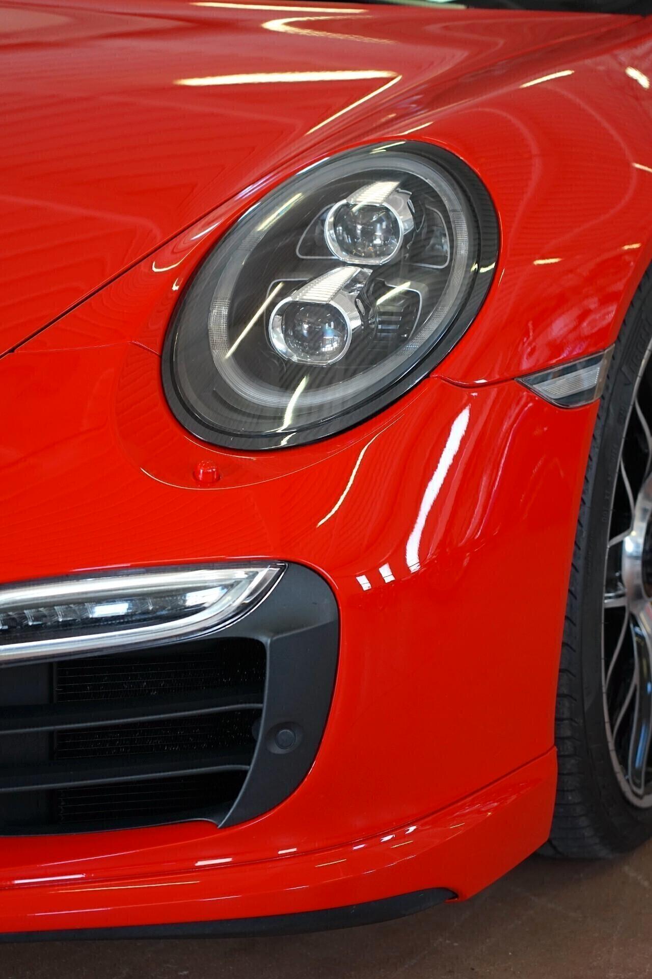 Porsche 911 Turbo S