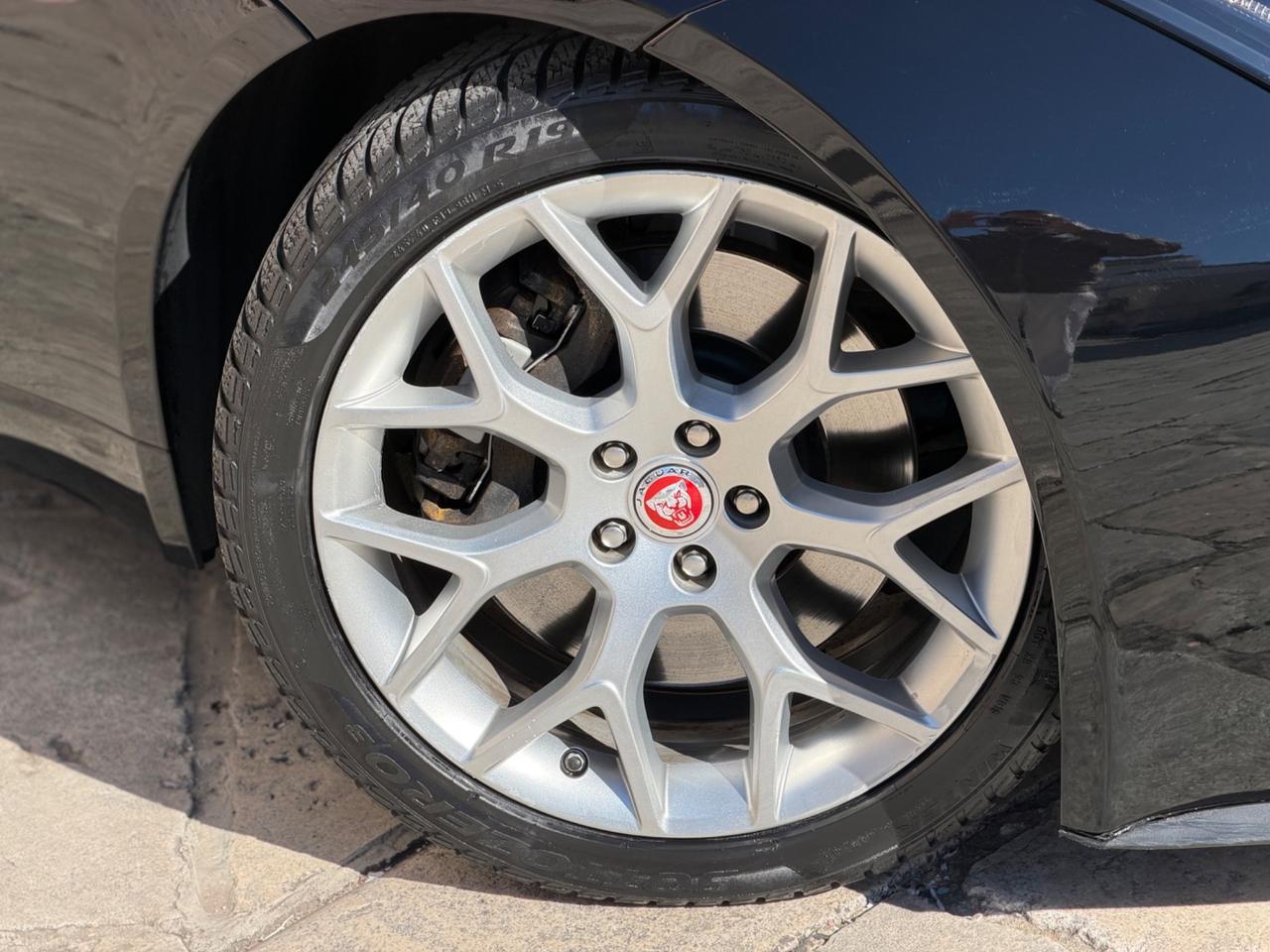 Jaguar F-Type 3.0 V6 COUPE 340 CV MANUALE