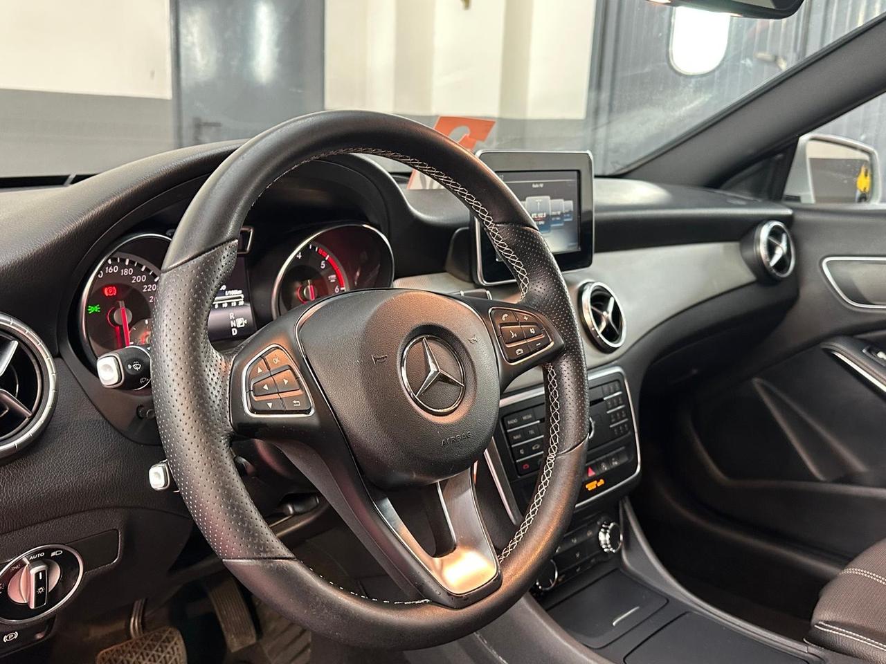 Mercedes-benz CLA 200 d S.W. Automatic Sport