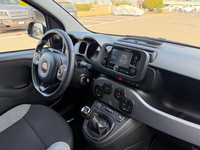 FIAT Panda 1.0 HYBRID CITY LIFE+CLIMATRONIC+SCHERMO+5POSTI
