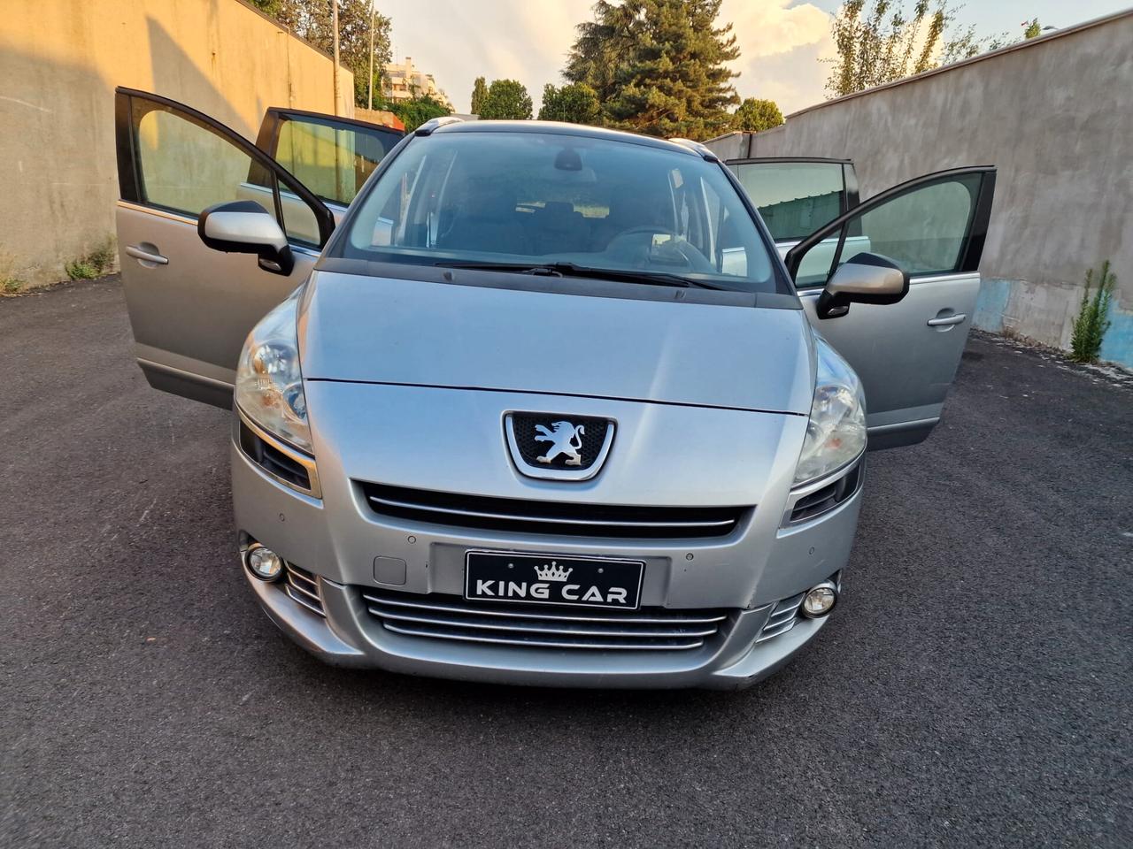 Peugeot 5008 2.0 HDi 150CV Féline