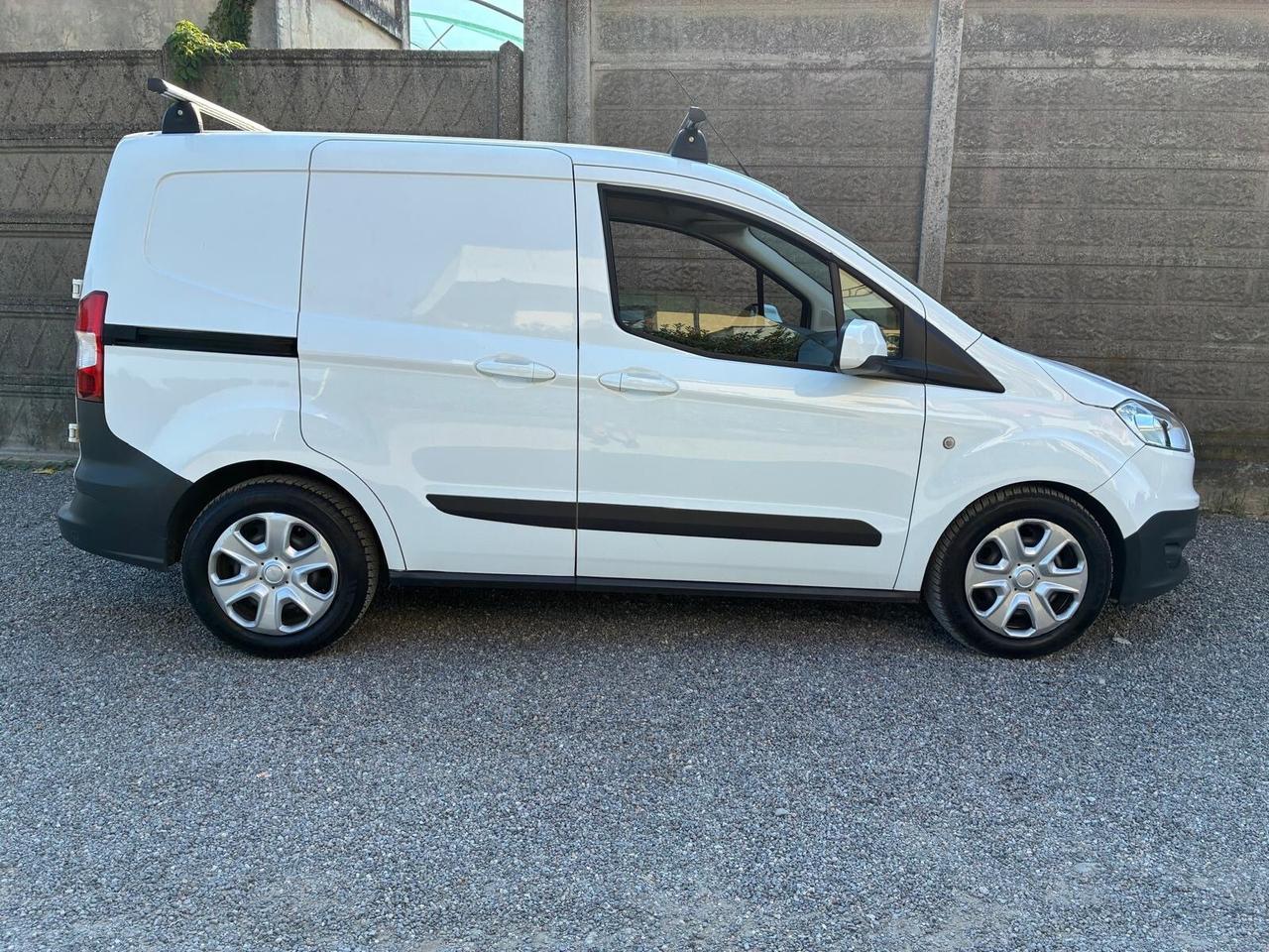 Ford Transit Courier 1.5 TDCi 75CV Van Trend