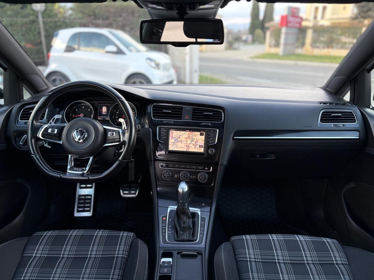 Volkswagen Golf GTD 2.0 TDI DSG 5p.