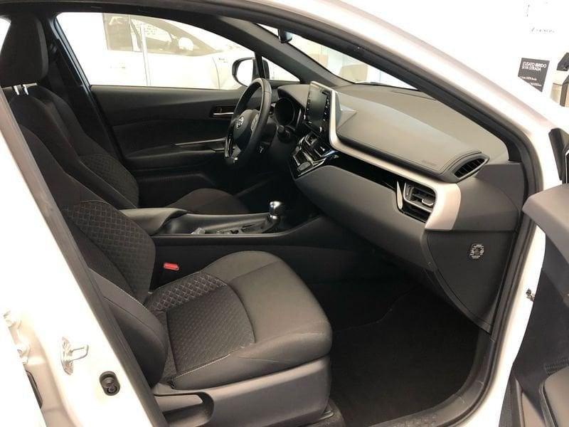 Toyota C-HR (2023-->) 1.8 HV Active
