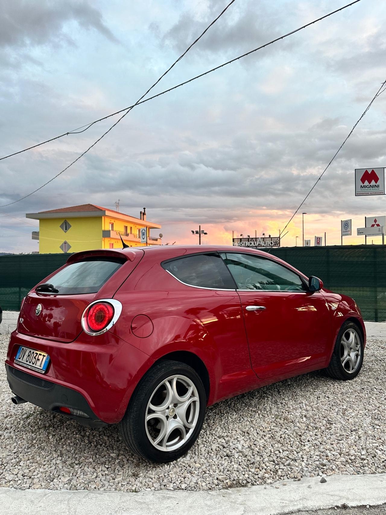 Alfa Romeo MiTo 1.6 JTDm 16V Distinctive Sport Pack