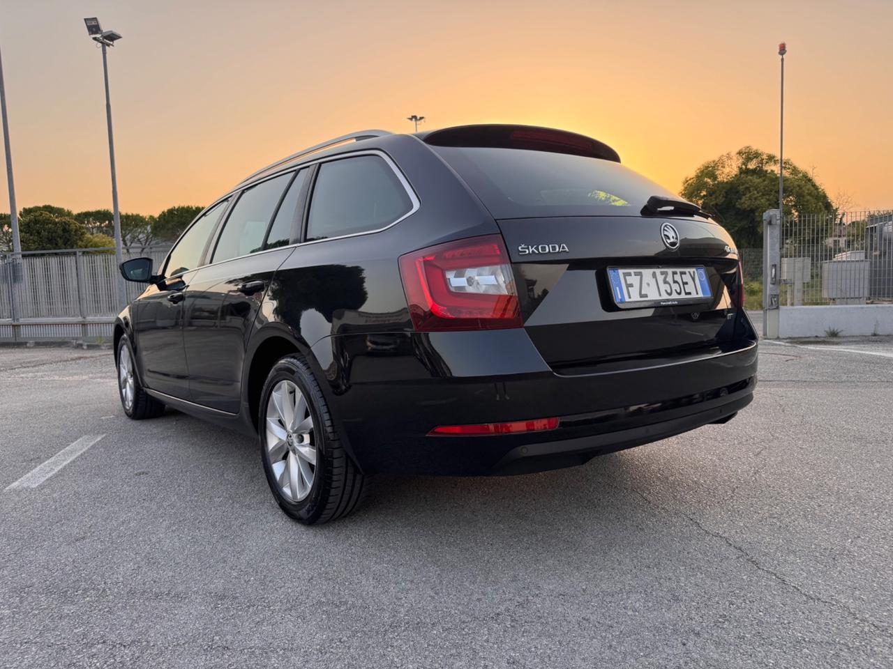 Skoda Octavia 1.5 DSG Wagon Executive G-Tec