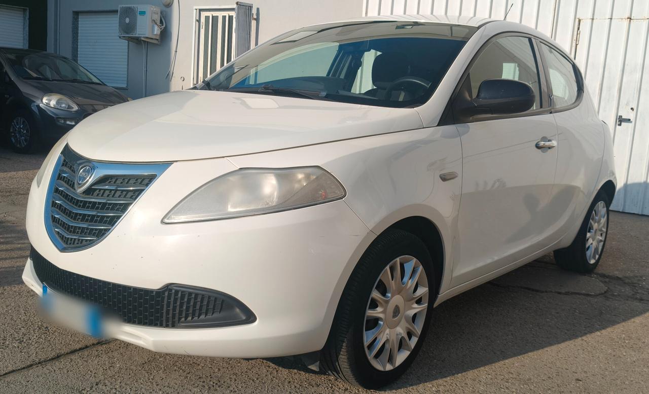 Lancia Ypsilon 1.2 benzina 69 CV CON GARANZIA