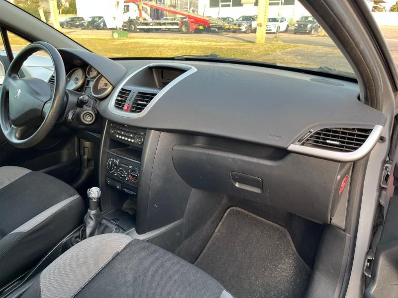 PEUGEOT 207 - 1.4 8V 75CV 5p. Energie Sport