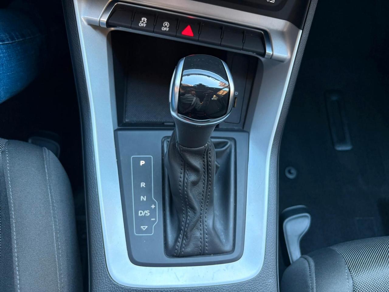 Audi Q3 35 TDI S tronic Business