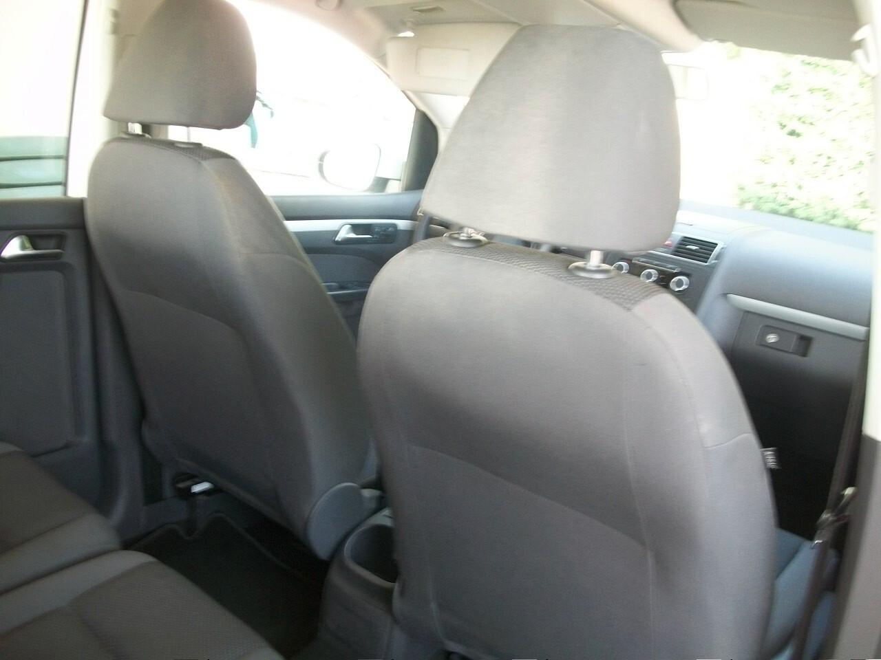 Volkswagen Touran 1.6 TDI Comfortline si nuovi patentati cc 1598 km 171240 garanzia un anno