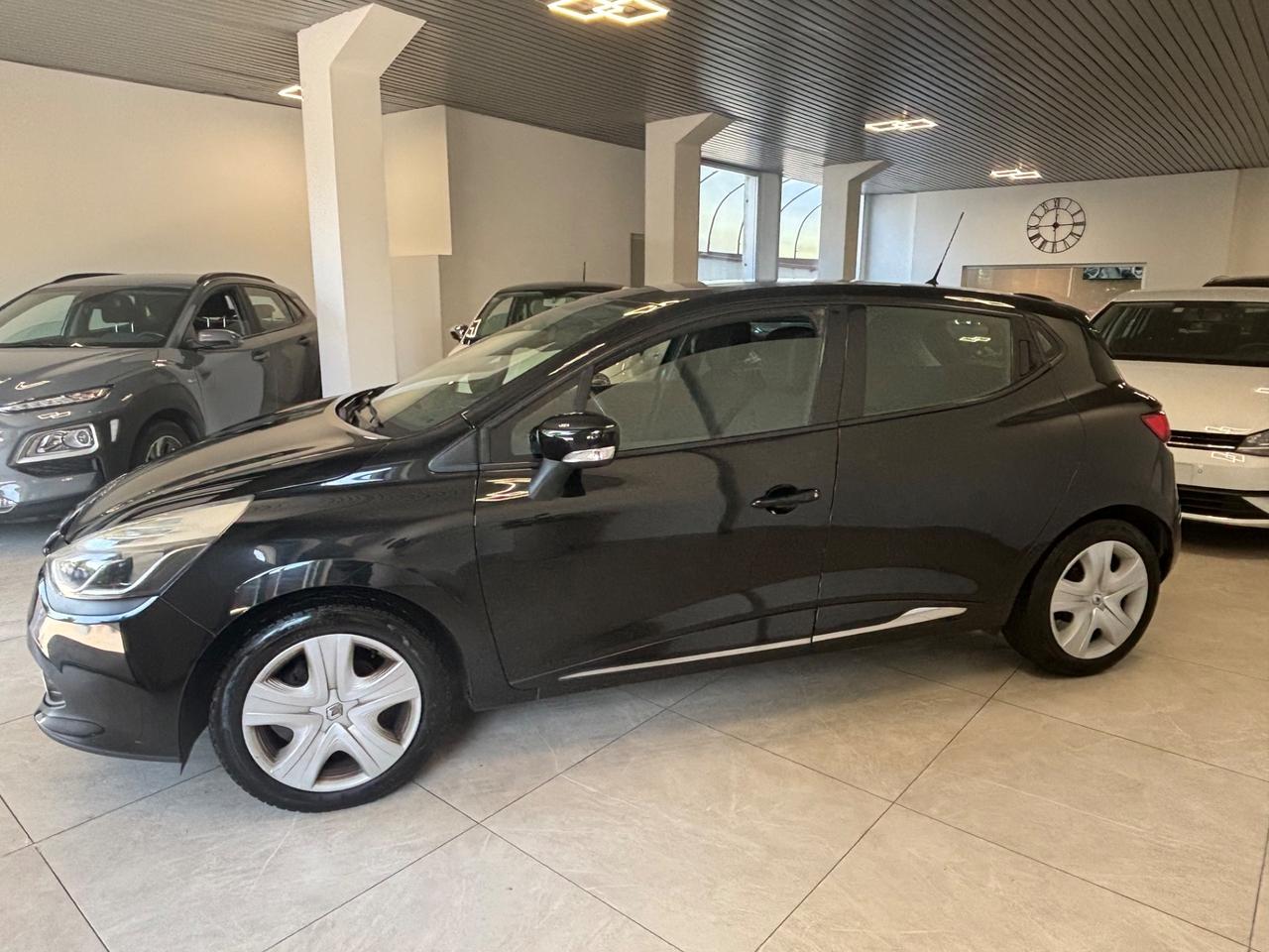 Renault Clio 1.5 dCi 8V 75CV 5 porte Costume National